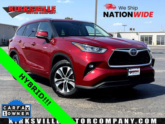 used 2020 Toyota Highlander Hybrid car, priced at $35,000