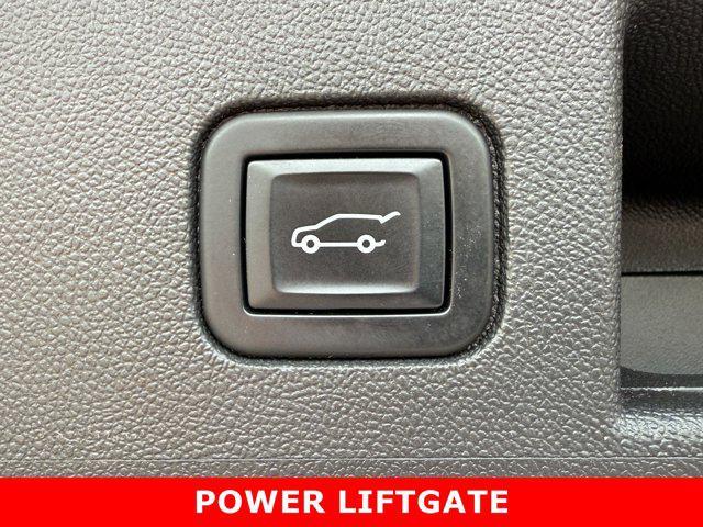 used 2022 Chevrolet Equinox car, priced at $24,000