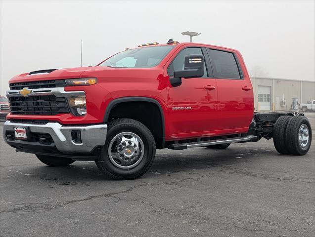 new 2025 Chevrolet Silverado 3500 car, priced at $69,000