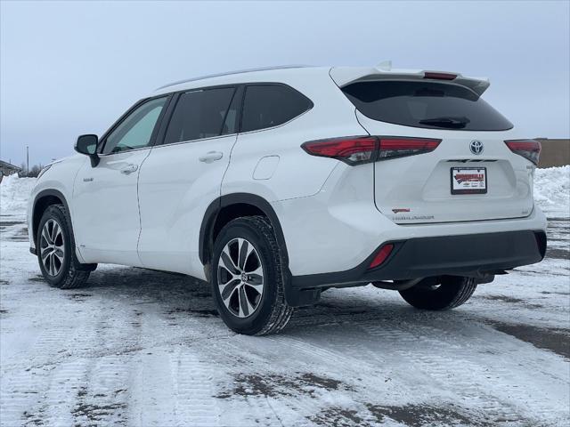 used 2021 Toyota Highlander Hybrid car, priced at $35,000