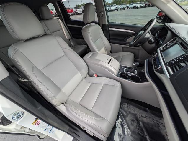 used 2018 Toyota Highlander car, priced at $20,750