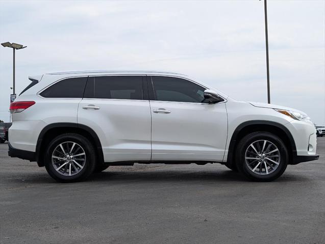 used 2018 Toyota Highlander car, priced at $20,750