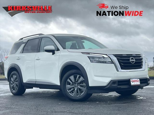 used 2022 Nissan Pathfinder car, priced at $24,000