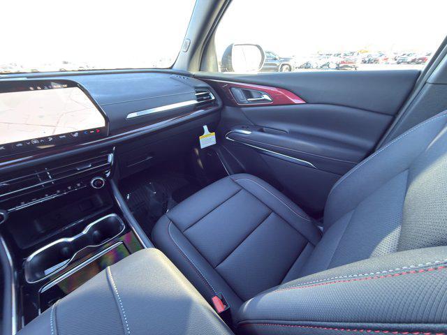 new 2026 Chevrolet Traverse car, priced at $55,000