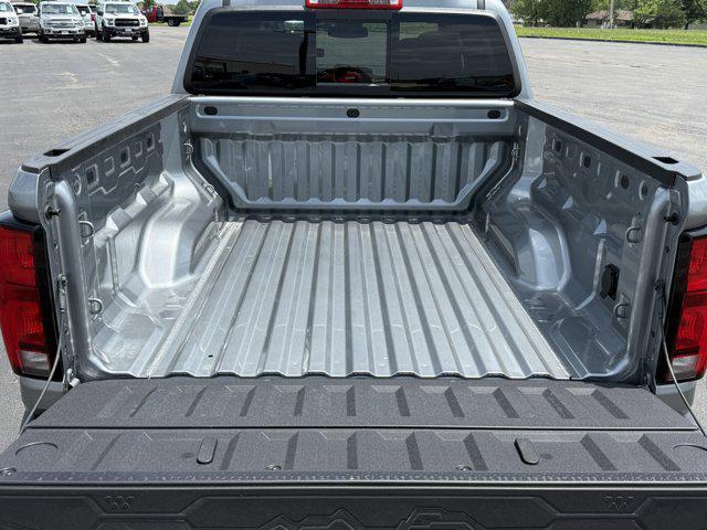 new 2025 Chevrolet Colorado car, priced at $41,500