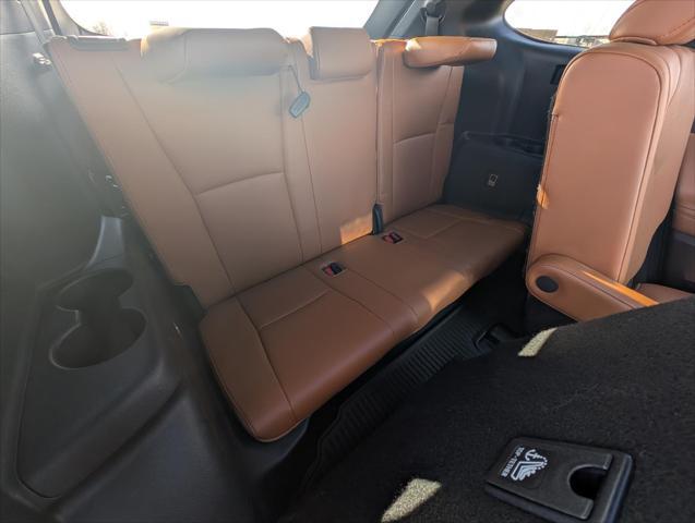 used 2021 Toyota Highlander car, priced at $40,000