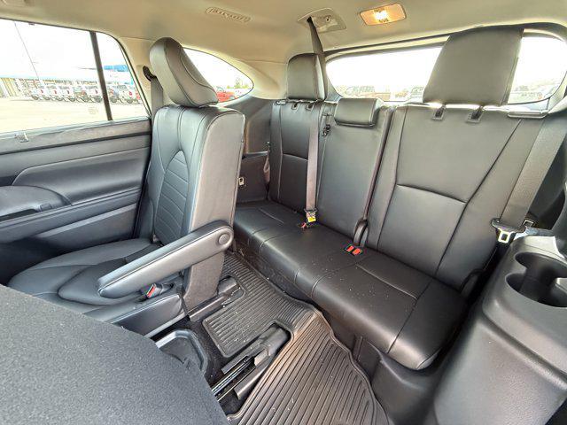 used 2024 Toyota Highlander car, priced at $44,000