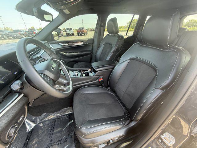 used 2022 Jeep Grand Cherokee car, priced at $34,000