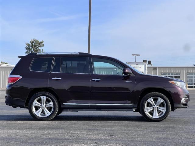 used 2013 Toyota Highlander car, priced at $11,750