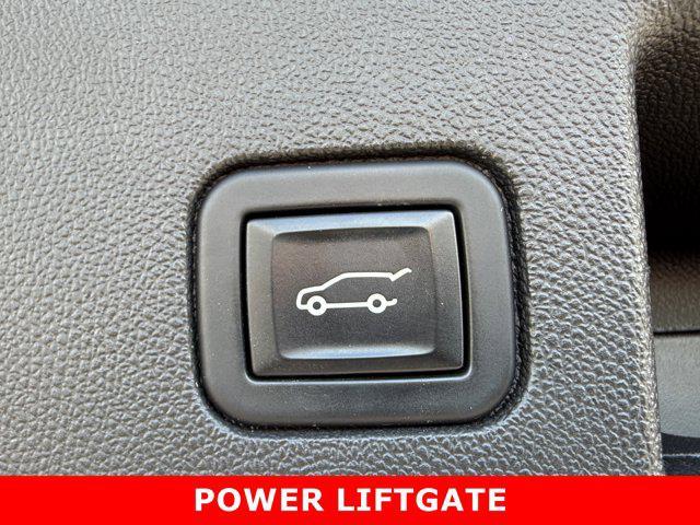 used 2022 Chevrolet Equinox car, priced at $24,000