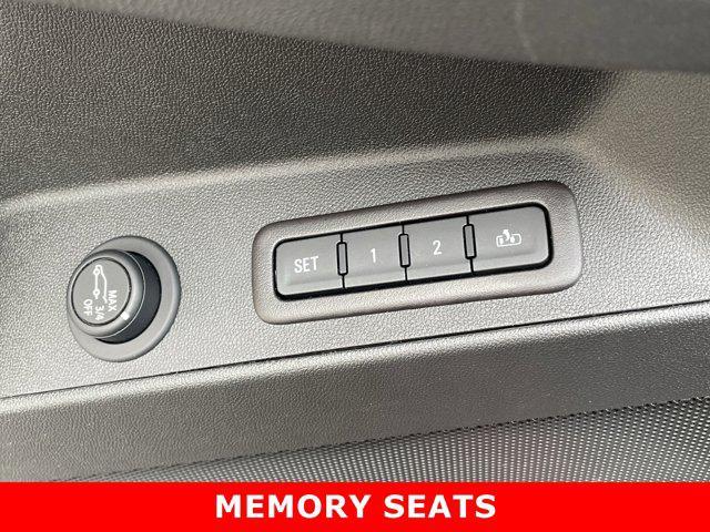 used 2022 Chevrolet Equinox car, priced at $27,000