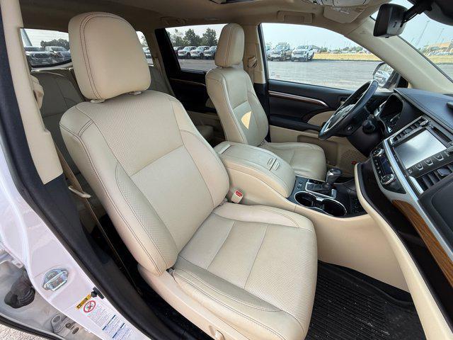 used 2018 Toyota Highlander car, priced at $27,500
