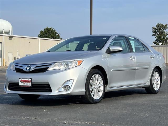 used 2014 Toyota Camry Hybrid car, priced at $12,500