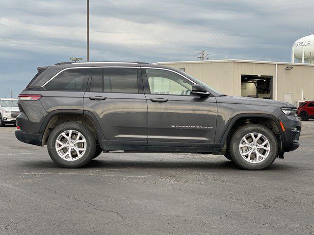 used 2022 Jeep Grand Cherokee car, priced at $37,750