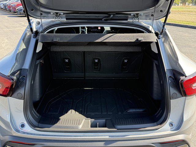 new 2025 Chevrolet Trax car, priced at $26,500