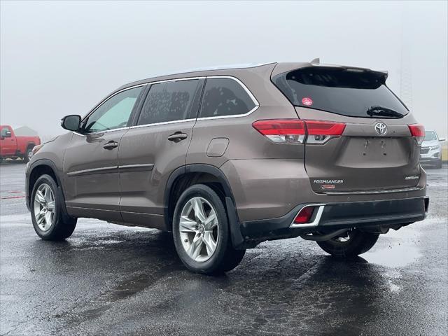 used 2018 Toyota Highlander car, priced at $29,500