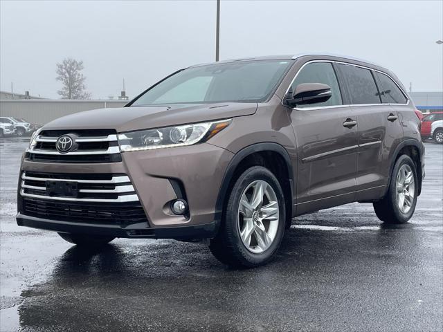 used 2018 Toyota Highlander car, priced at $29,500