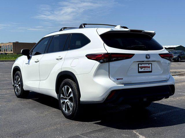 used 2020 Toyota Highlander Hybrid car, priced at $32,250