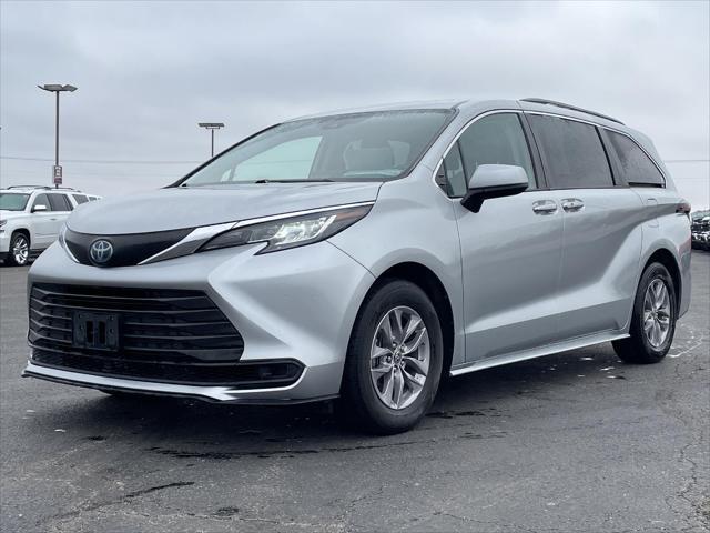 used 2022 Toyota Sienna car, priced at $32,500