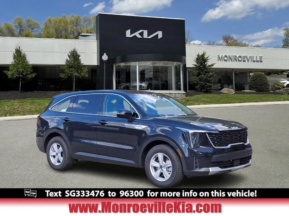 new 2025 Kia Sorento car, priced at $32,986