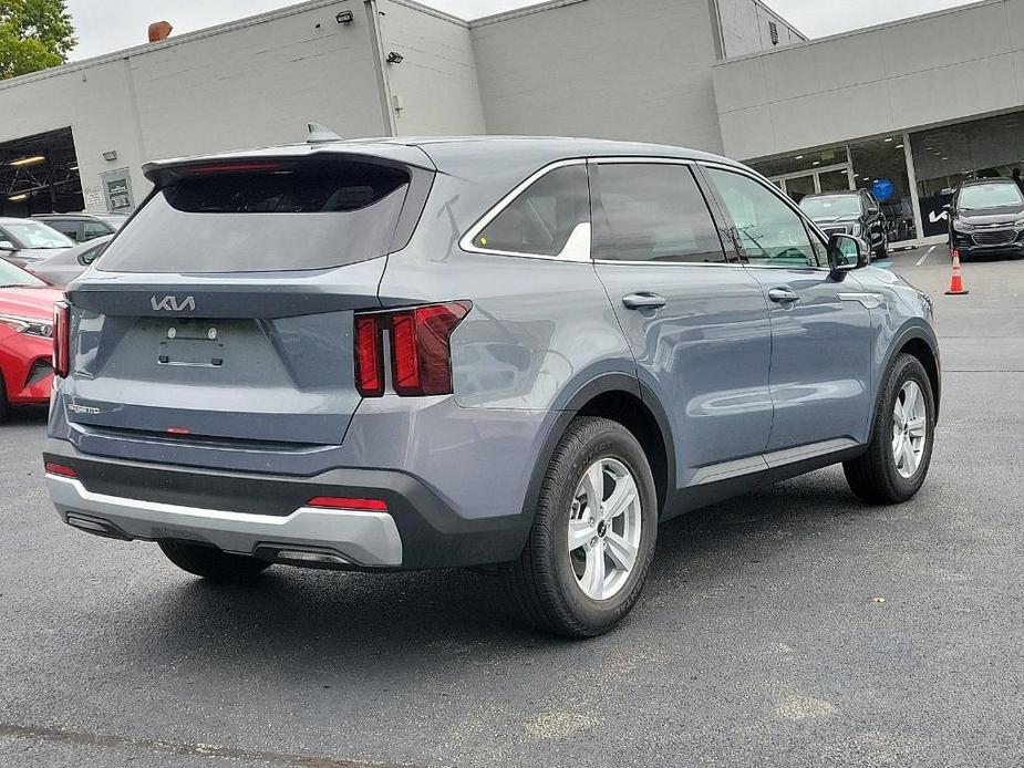 new 2025 Kia Sorento car, priced at $33,550