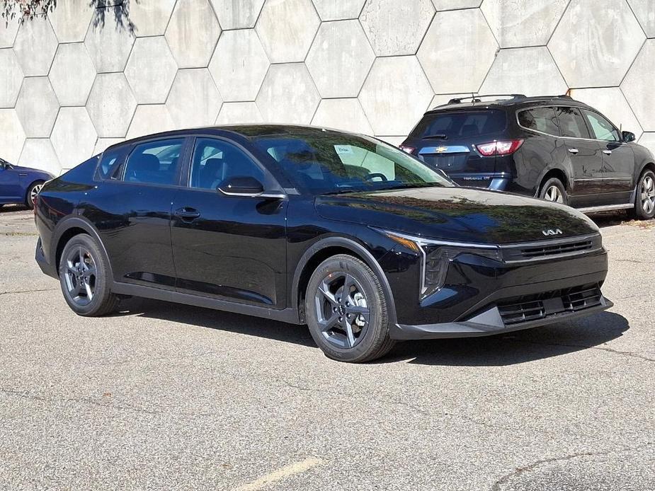 new 2025 Kia K4 car, priced at $23,885