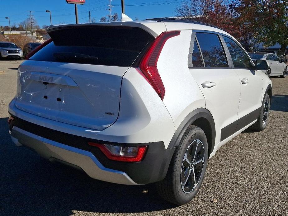 new 2025 Kia Niro car, priced at $28,725