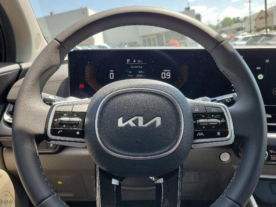 new 2025 Kia Carnival car, priced at $39,550