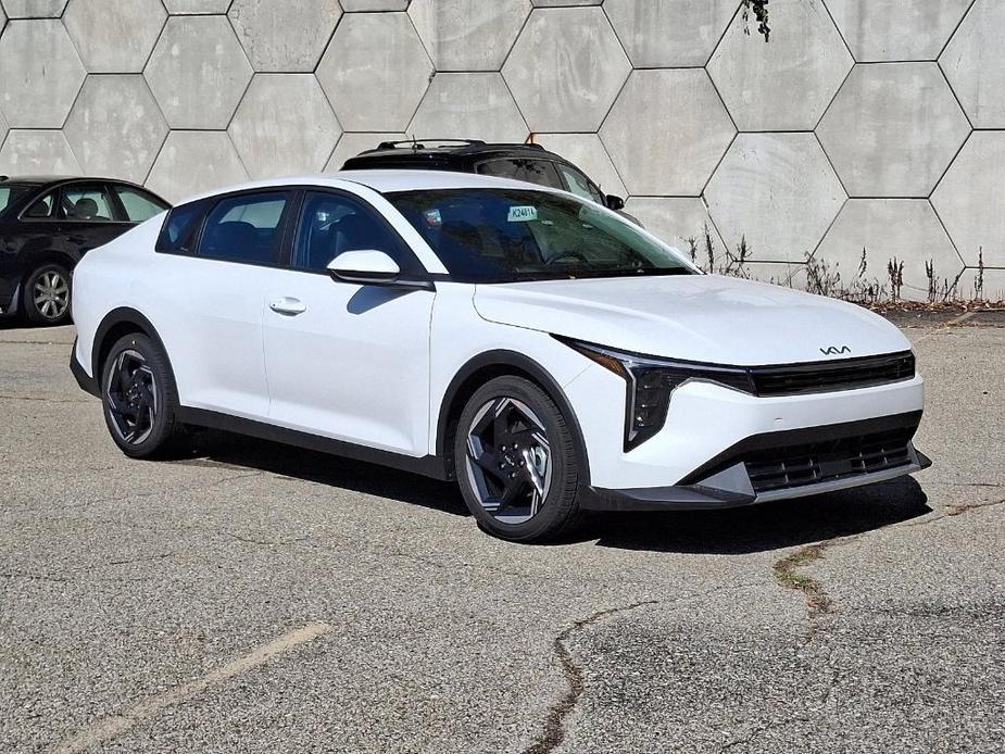 new 2025 Kia K4 car, priced at $25,238