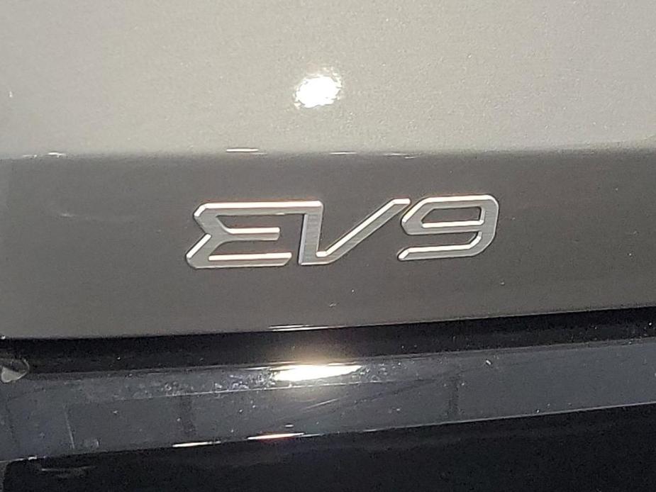 new 2024 Kia EV9 car, priced at $72,136