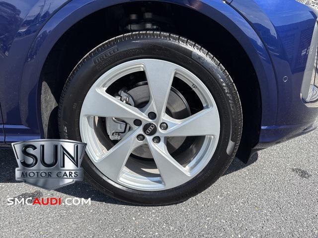new 2025 Audi Q5 car, priced at $64,380