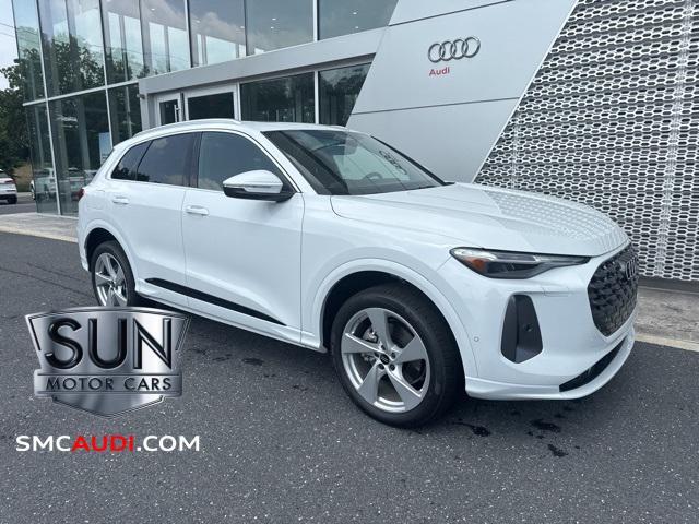 new 2025 Audi Q5 car, priced at $59,300