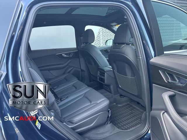 new 2025 Audi Q7 car, priced at $72,350