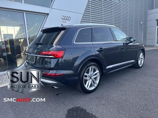 new 2025 Audi Q7 car, priced at $72,350