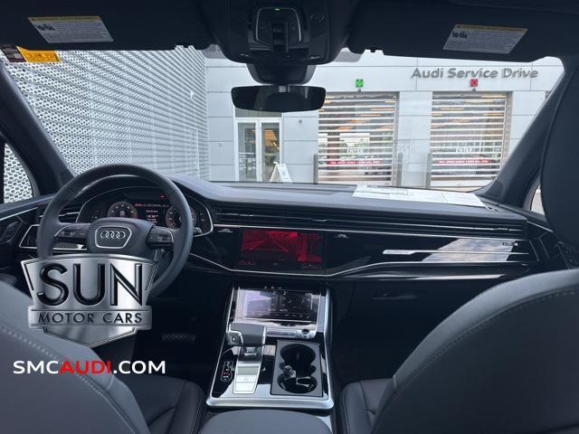 new 2025 Audi Q7 car, priced at $72,350