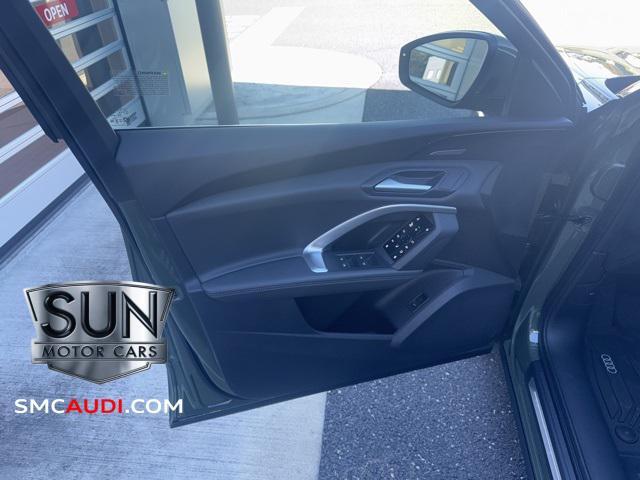 new 2025 Audi Q5 car, priced at $64,890