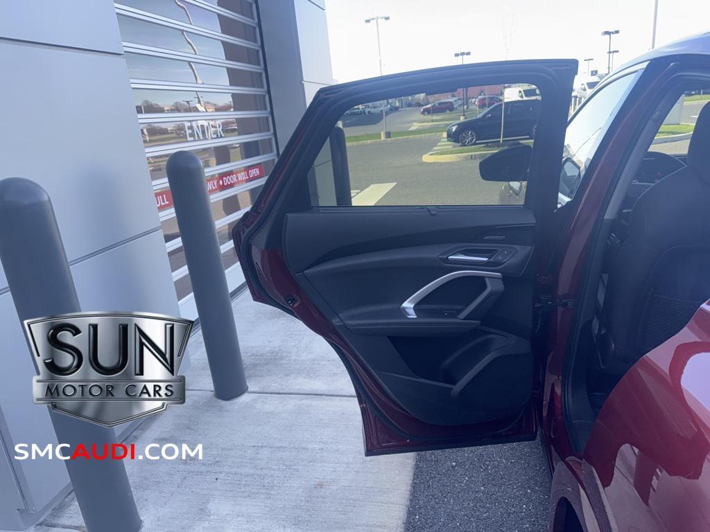 new 2025 Audi Q5 car, priced at $63,530