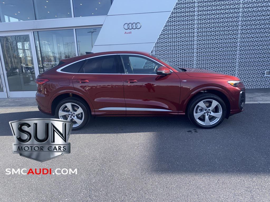 new 2025 Audi Q5 car, priced at $63,530