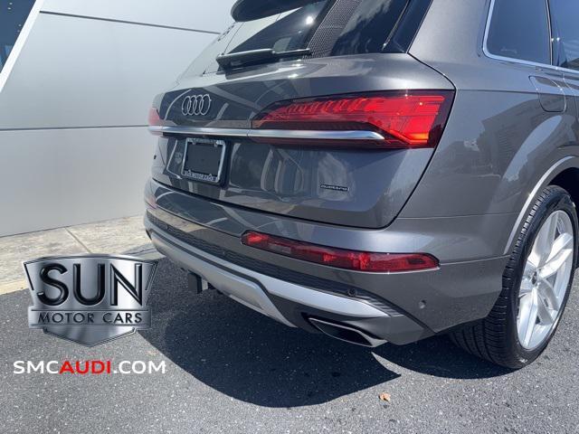 new 2025 Audi Q7 car, priced at $72,440