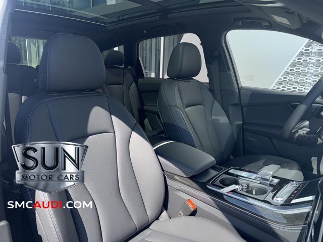 new 2025 Audi Q7 car, priced at $72,440