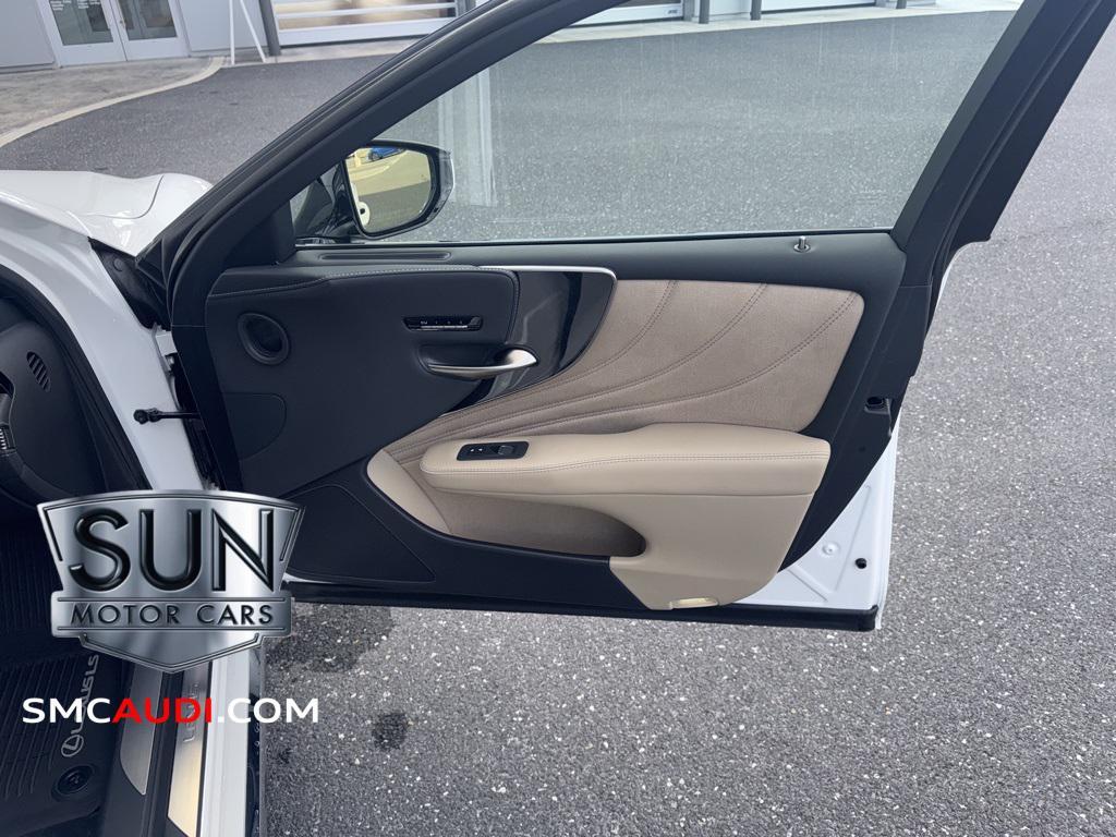 used 2022 Lexus LS 500 car, priced at $67,500