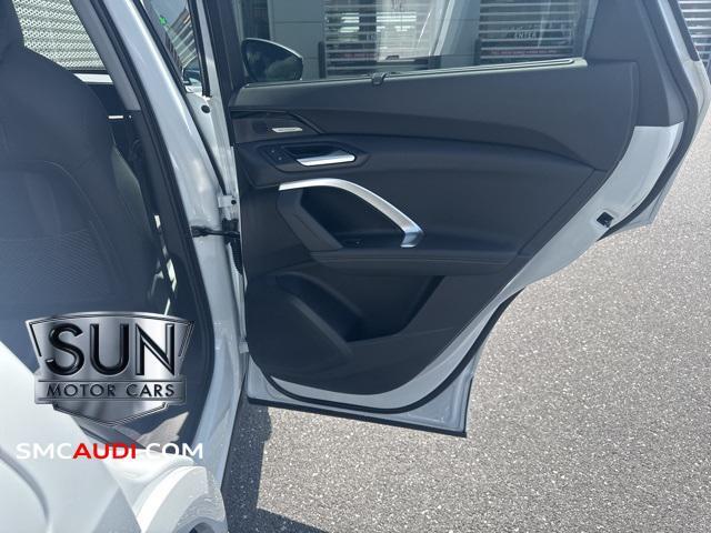 new 2025 Audi Q5 car, priced at $61,965