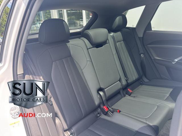 new 2025 Audi Q5 car, priced at $61,965