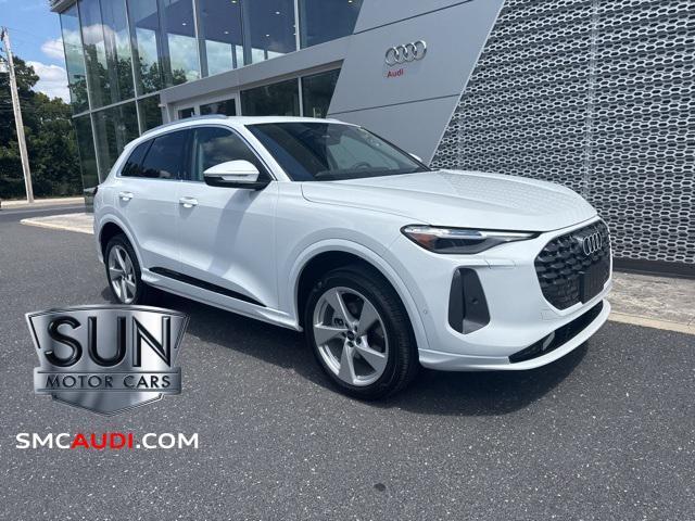 new 2025 Audi Q5 car, priced at $61,965