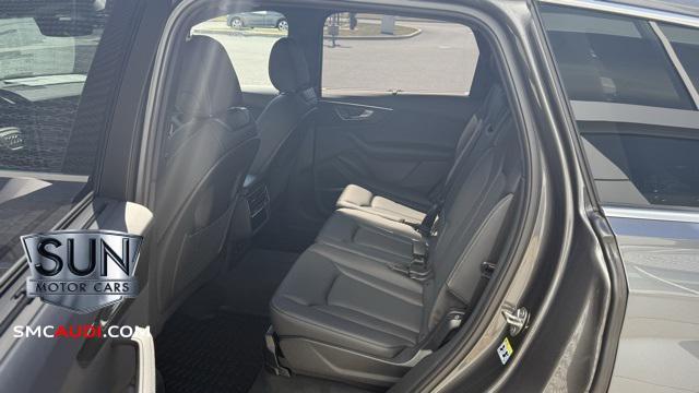 new 2025 Audi Q7 car, priced at $72,440