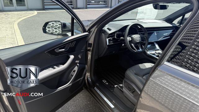 new 2025 Audi Q7 car, priced at $72,440