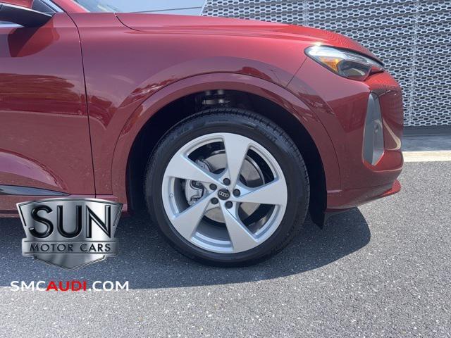 new 2025 Audi Q5 car, priced at $64,380