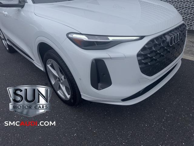 new 2025 Audi Q5 car, priced at $61,390