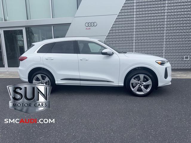 new 2025 Audi Q5 car, priced at $61,390