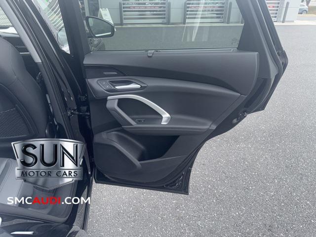 new 2025 Audi Q5 car, priced at $64,380